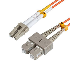 Microconnect LC/UPC-SC/UPC 0,5 m OM2