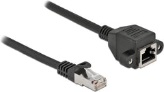 DeLOCK Cat.6A S/FTP RJ45 Netwerk Verlengkabel - Stekker naar Bus - 1 meter - Zwart
