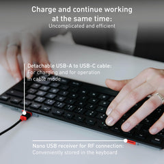 CHERRY KW 9200 MINI, compact toetsenbord voor meerdere apparaten voor maximaal 4 apparaten, Belgische indeling (AZERTY), verbinding via Bluetooth, draadloos of kabel, Zwart