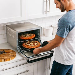 Ninja Foodi 10-in-1 Multifunctionele Oven, Draagbare Mini-Oven voor Aanrecht en Werkbladen, Multifunctionele Oven met 10 Kookfuncties; Airfryen, Braden, Grillen, Bakken en Meer, Zilver/Zwart DT200EU