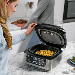 Ninja Foodi Grill & Airfryer, 5,7 Liter, 5 Kookfuncties, Airfryen, Grillen, Bakken, Braden en meer, Vaatwasmachinebestendige Onderdelen, Zwart/Zilver AG301EU
