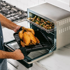 Ninja Foodi 10-in-1 Multifunctionele Oven, Draagbare Mini-Oven voor Aanrecht en Werkbladen, Multifunctionele Oven met 10 Kookfuncties; Airfryen, Braden, Grillen, Bakken en Meer, Zilver/Zwart DT200EU