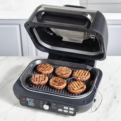 Ninja Foodi MAX PRO Grill, Vlakke Plaat & Airfryer met Digitale Meter, 3,8L, 7 Kookfuncties in 1, Grillen, Airfryen, Bakken, Braden en Meer, Vaatwasmachinebestendige Onderdelen, Zilver/Zwart AG651EU