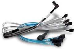 Broadcom 05-60004-00 SlimSAS SFF-8654 x8 naar 2x SFF-8654 x4 Kabel - 1m