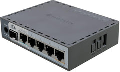 MikroTik hEX S (2025) E60iUGS Een compacte, betaalbare bedrade router met een 2,5G SFP-poort, 5x Gigabit Ethernet, PoE-out, USB en een snelle dual-core CPU