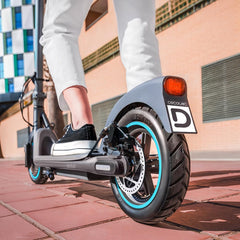 Cecotec Bongo D20 Connected Elektrische step voor volwassenen, maximaal vermogen 500 W, tot 20 km bereik, schijfrem achter en E-ABS, app-connectiviteit, licht 12,2 kg, accu 5200 mAh, 36 V.